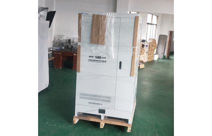 三相高精度全自動(dòng)穩(wěn)壓器價(jià)格